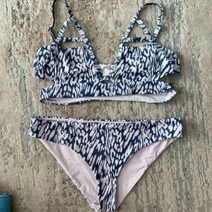 TAVIK Women’s Chloe Cutout Top and Bottom